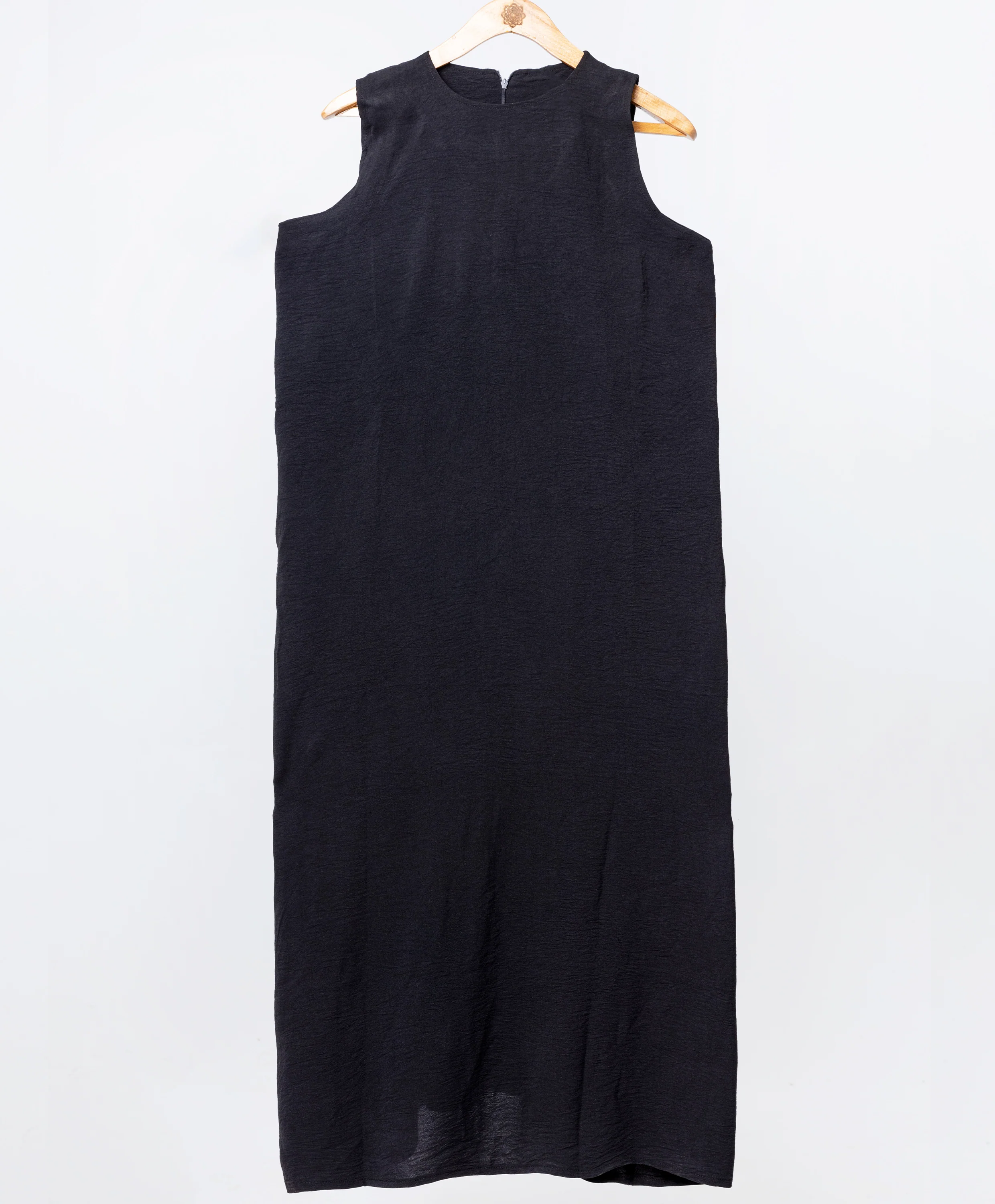 Breathable Sleeveless Dress - Image 5