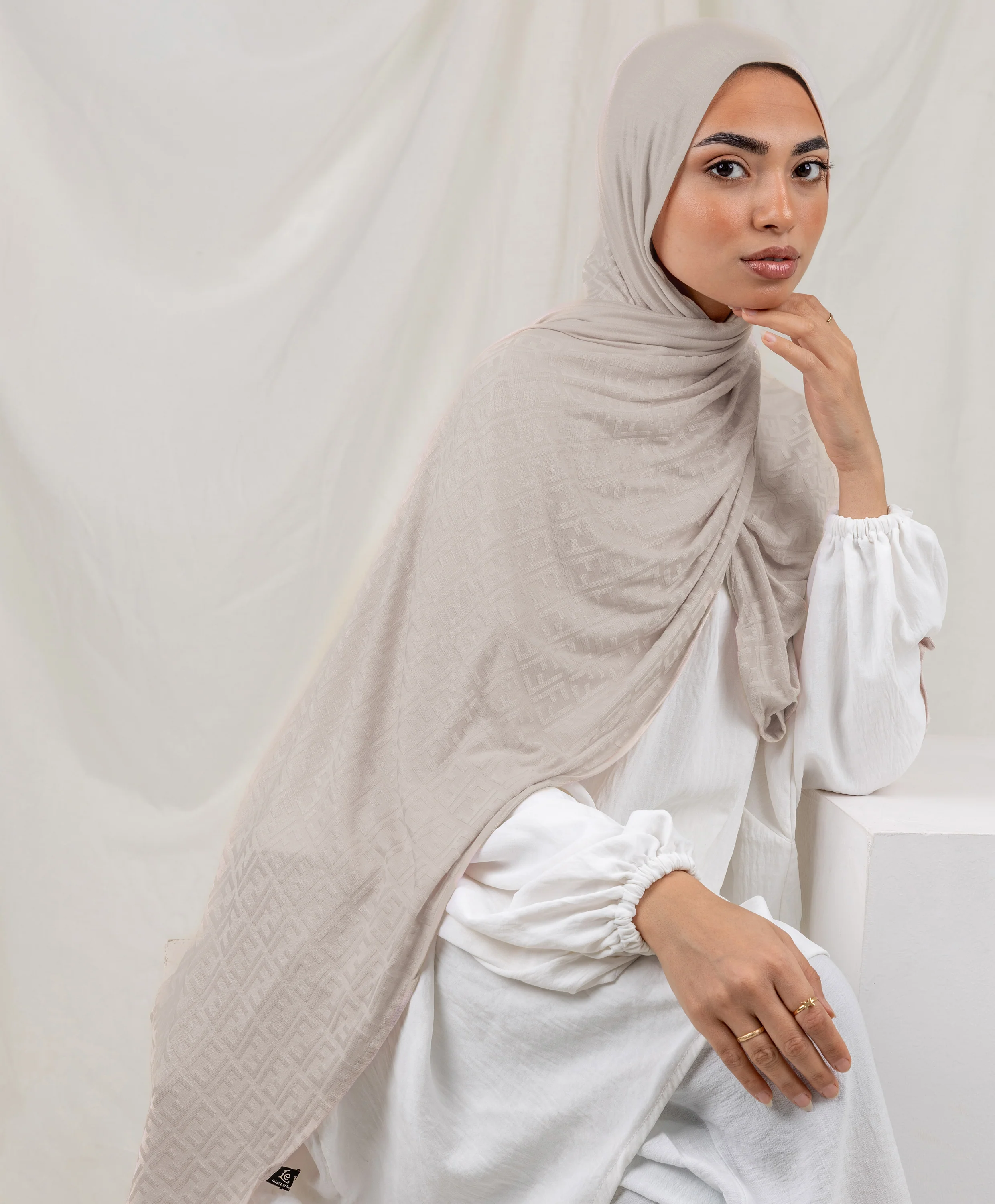 Plain F Lycra Scarf - Image 10