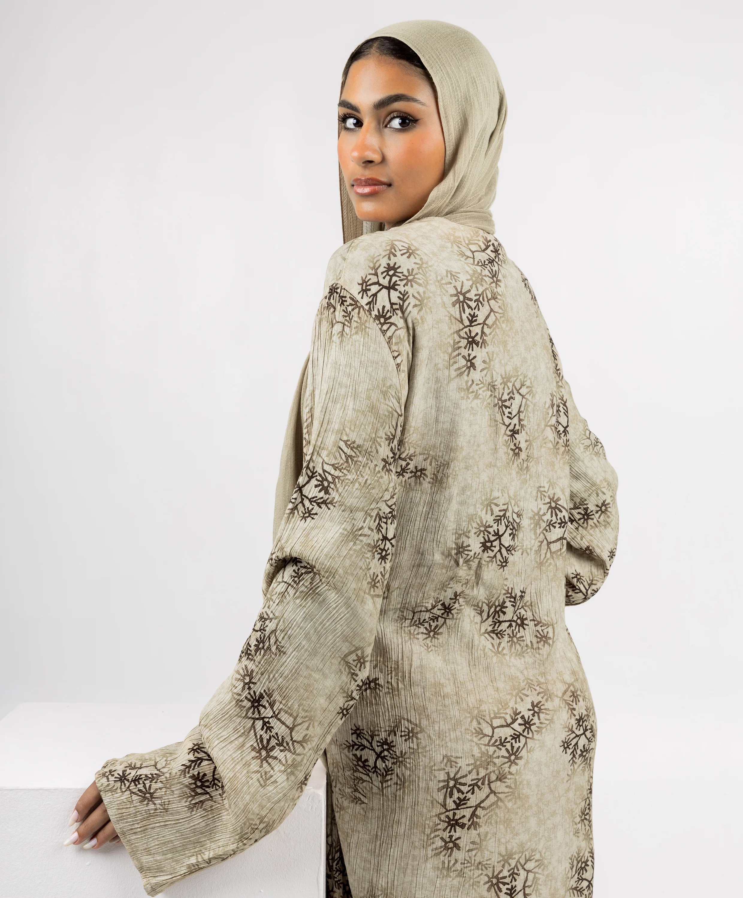 Fleuri Crinkle Wrap Dress - Image 3