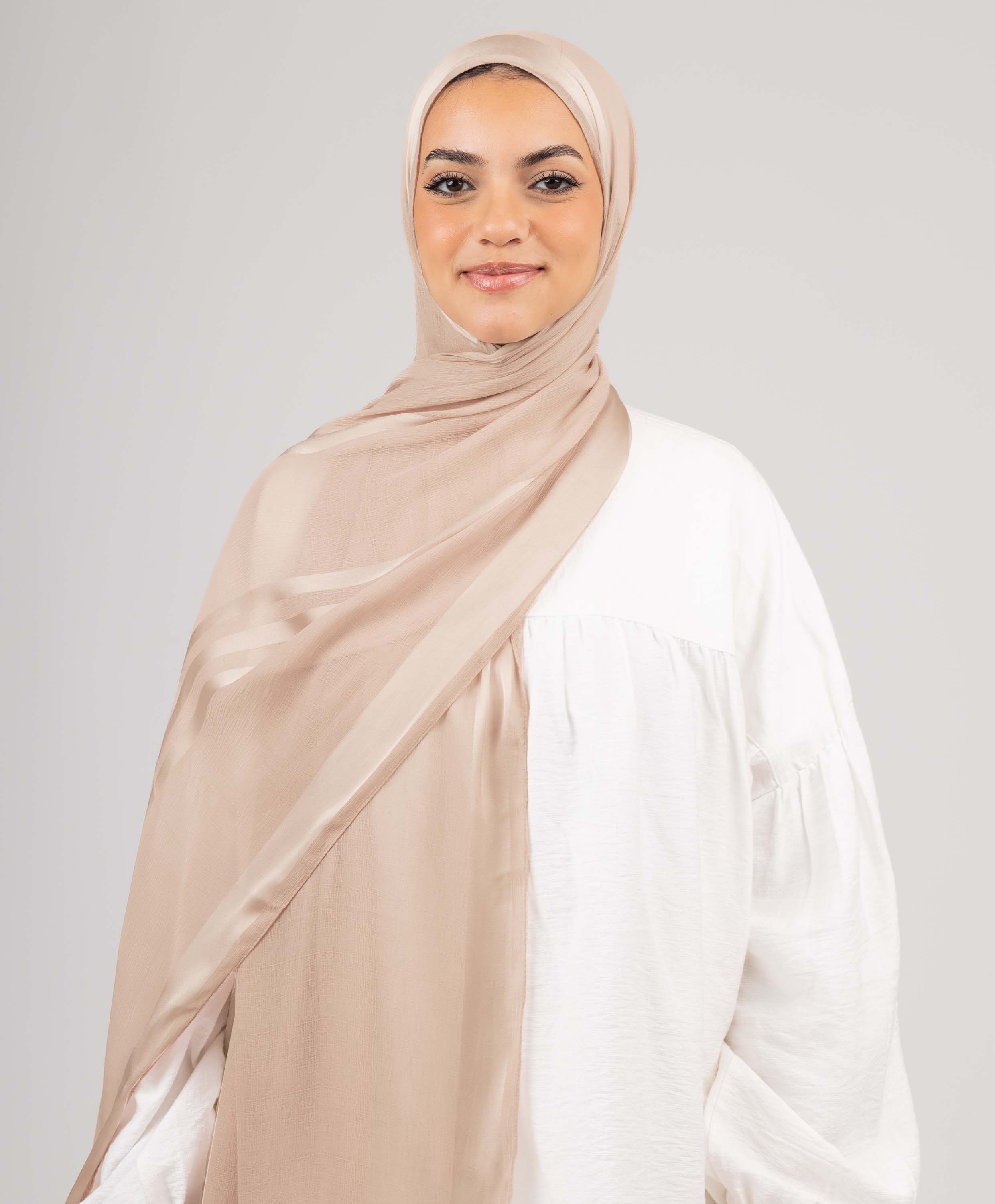 Glowy Crinkle Satin Scarf - Image 14