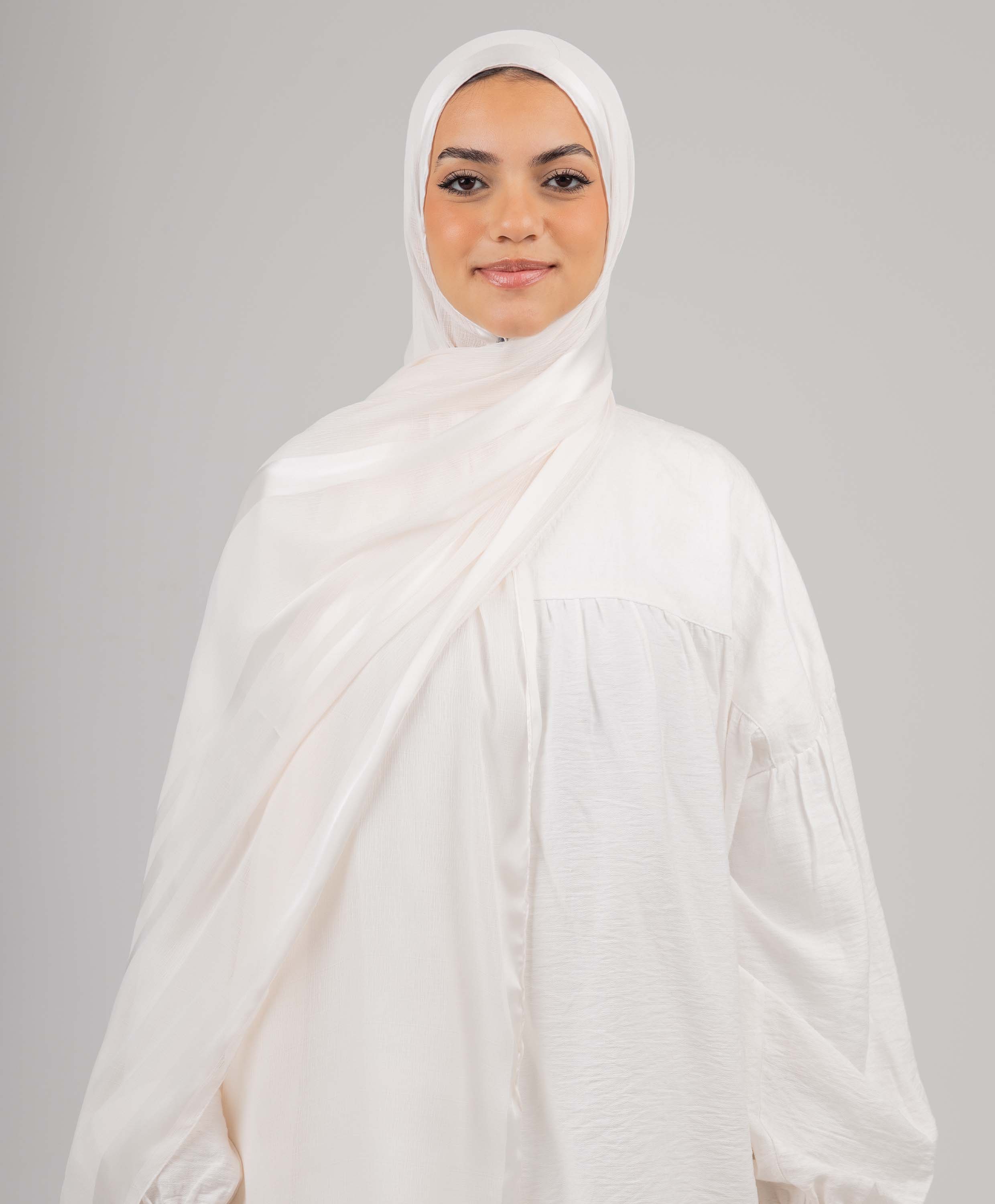 Glowy Crinkle Satin Scarf - Image 15