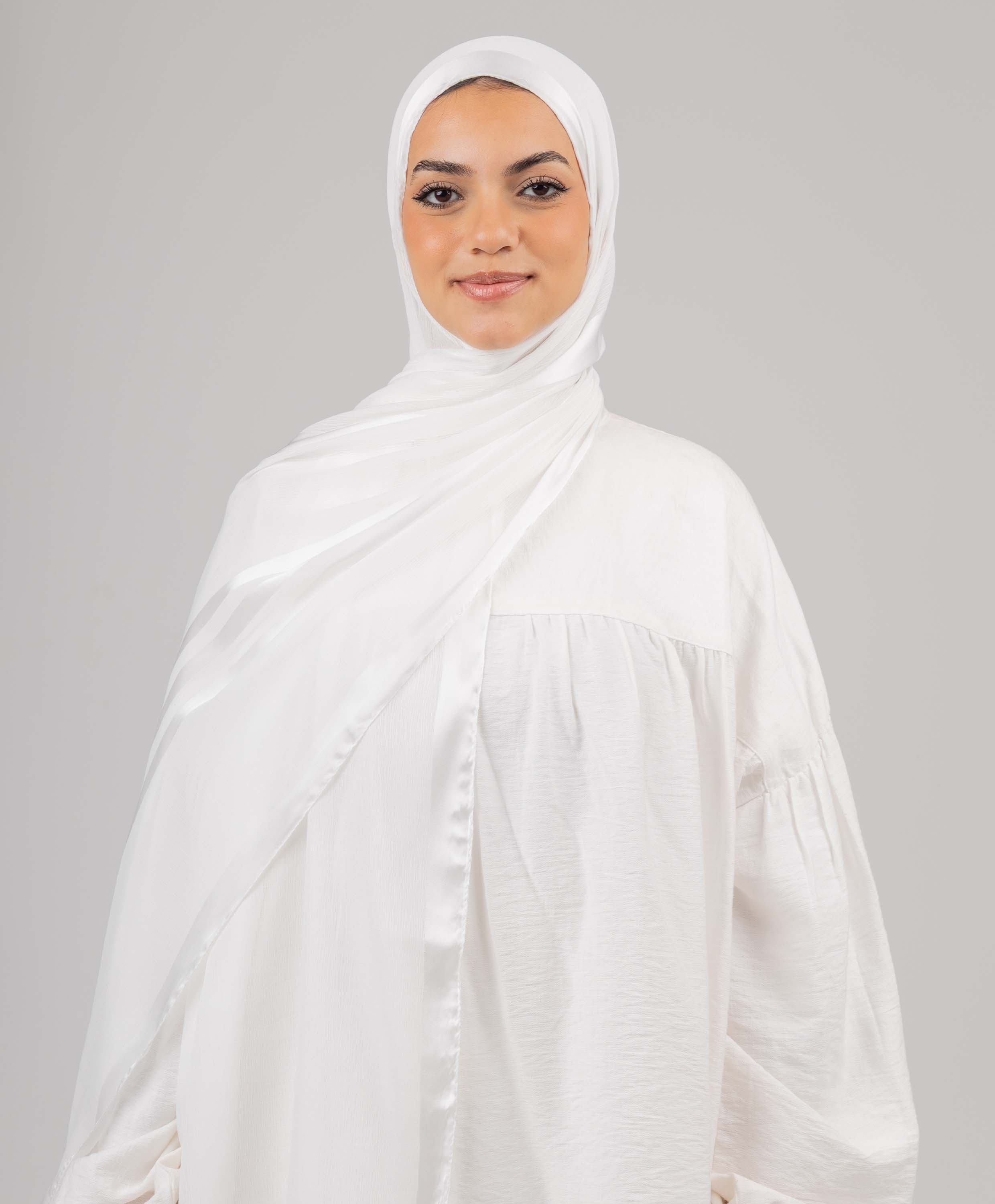 Glowy Crinkle Satin Scarf - Image 4