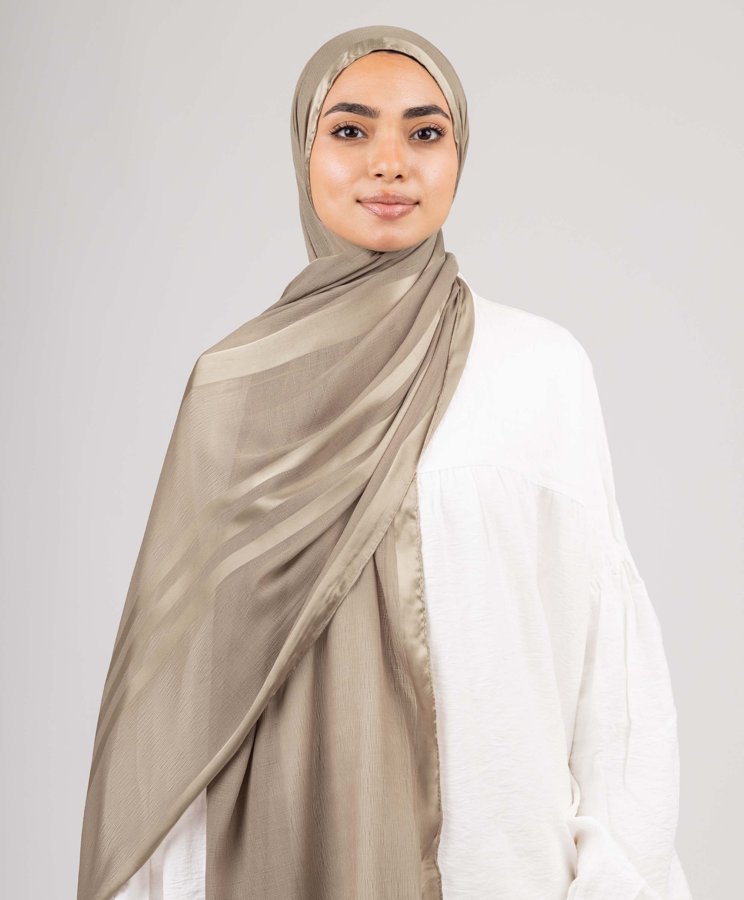 Glowy Crinkle Satin Scarf - Image 5