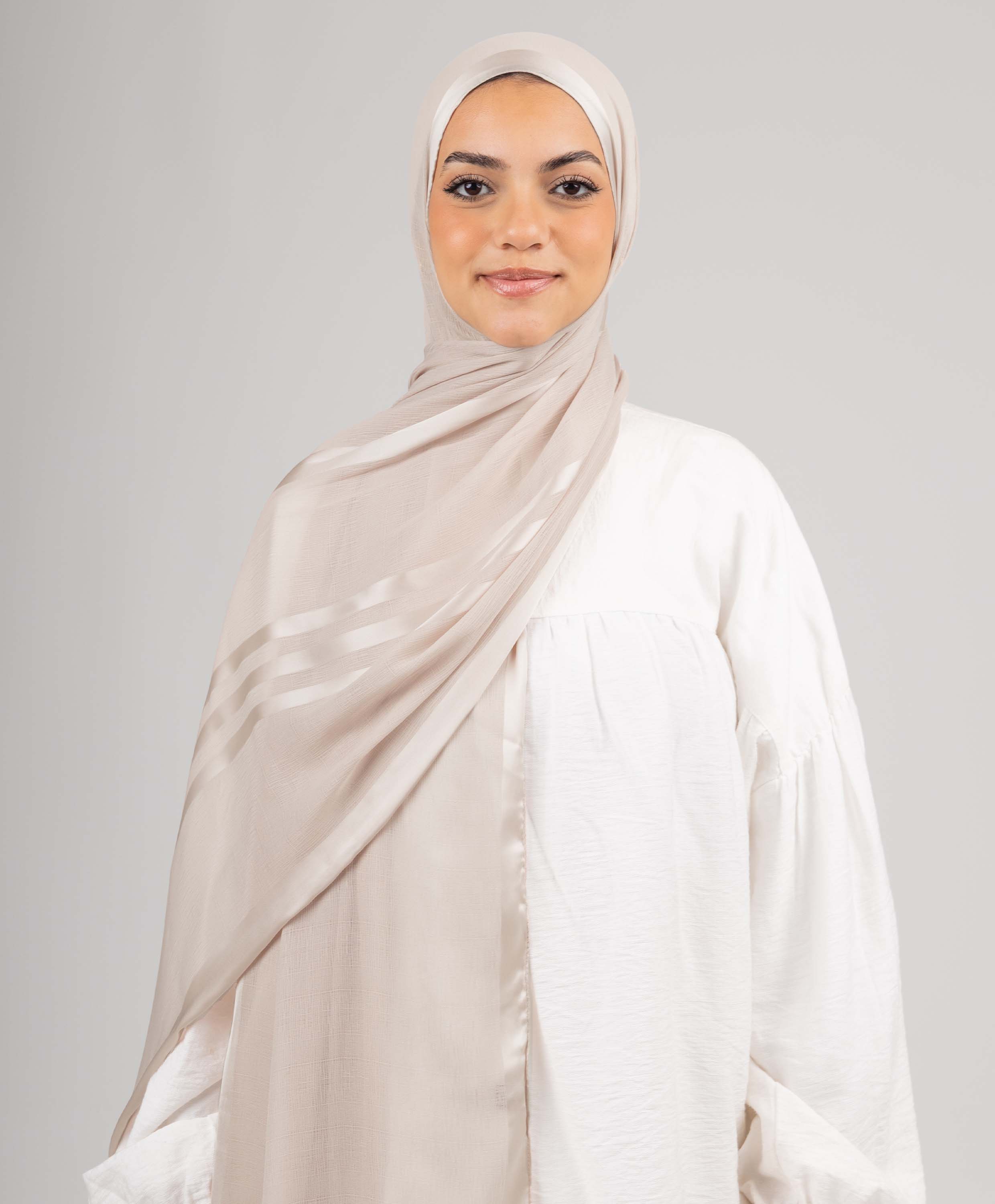 Glowy Crinkle Satin Scarf - Image 6