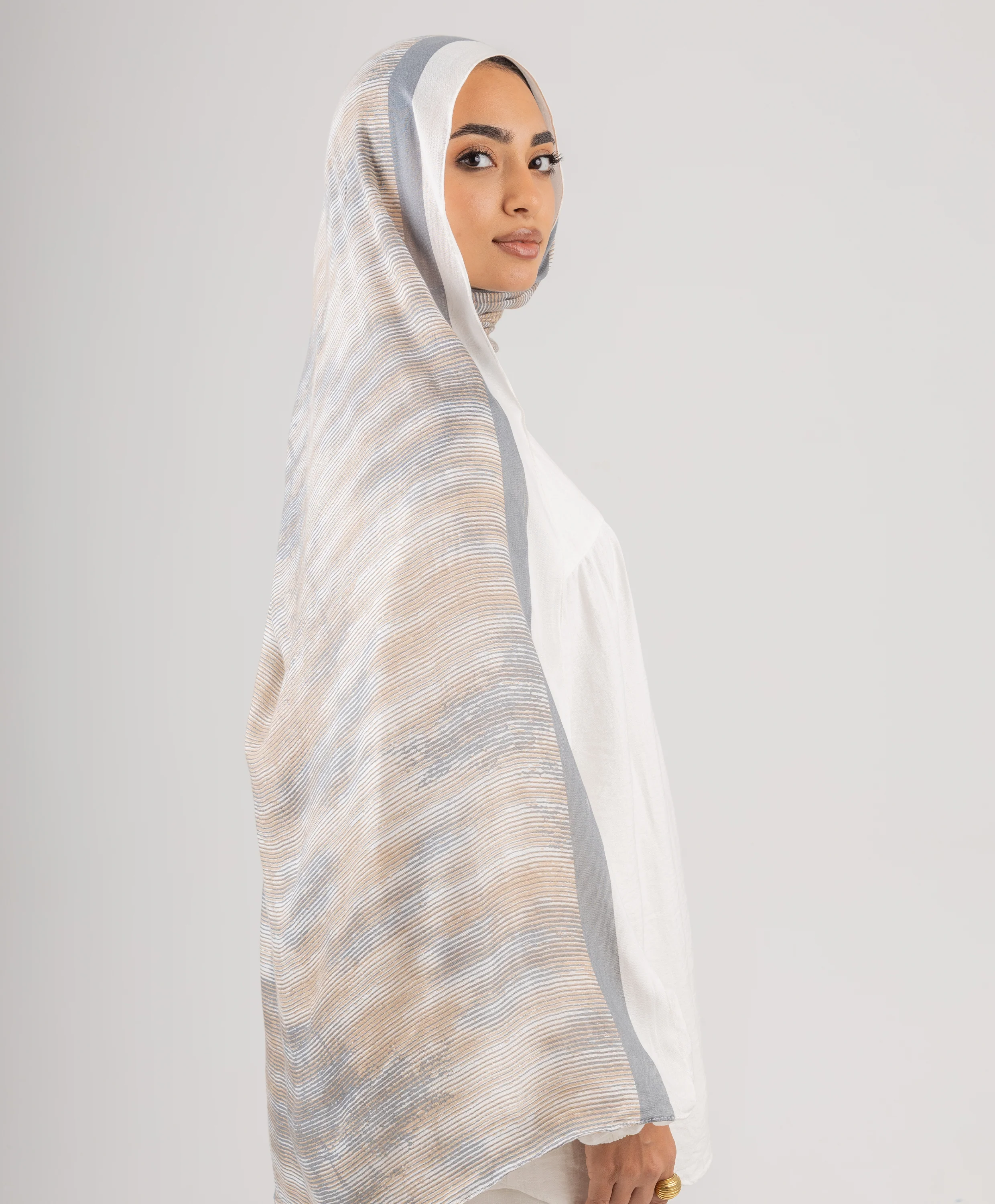 String Modal Scarf - Image 4