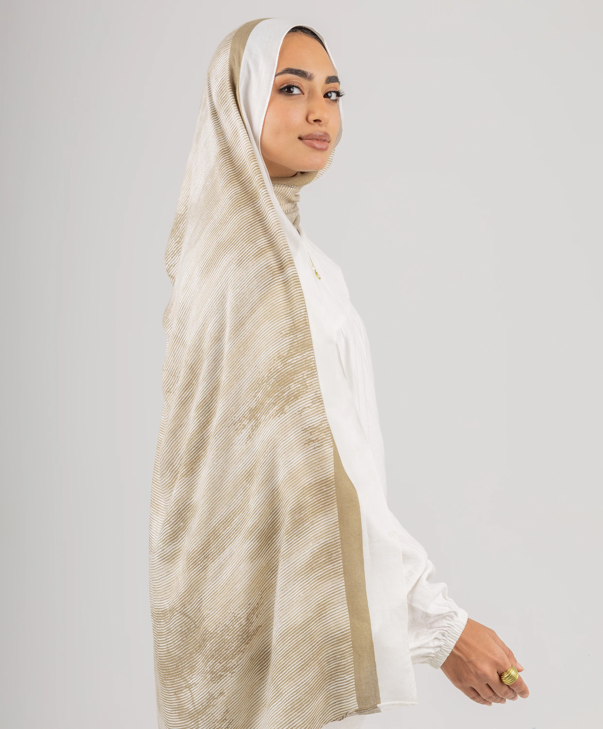 String Modal Scarf - Image 5